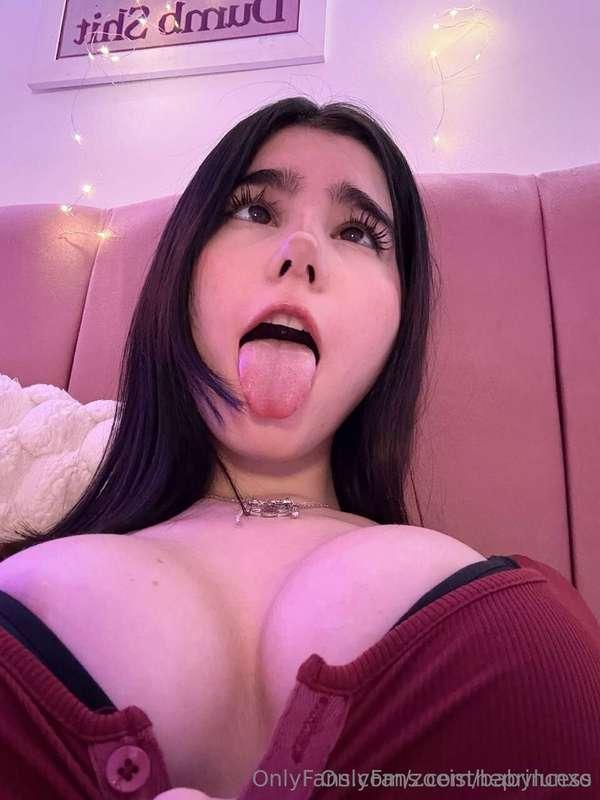 A little kawaii, a little naughty 💕😏