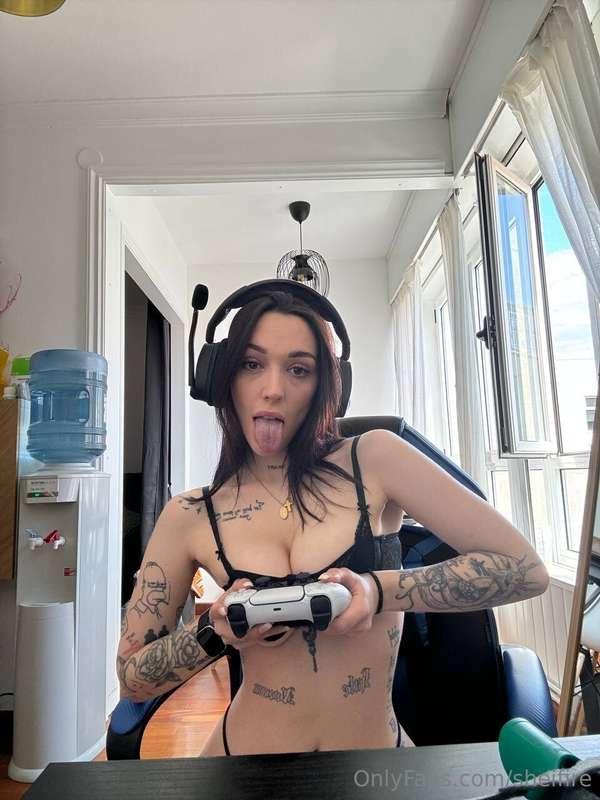cómo me veo de chica gamer? 😈🎮