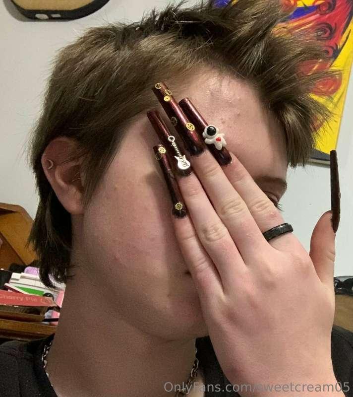My latest nails!