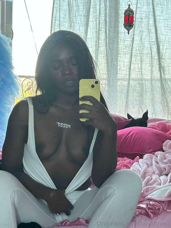 Need my tits sucked ASAP 🤤