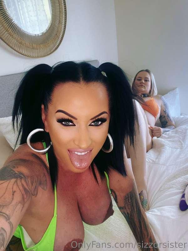 This tongue is about to get a workout 😈😜

https://onlyfans.c..