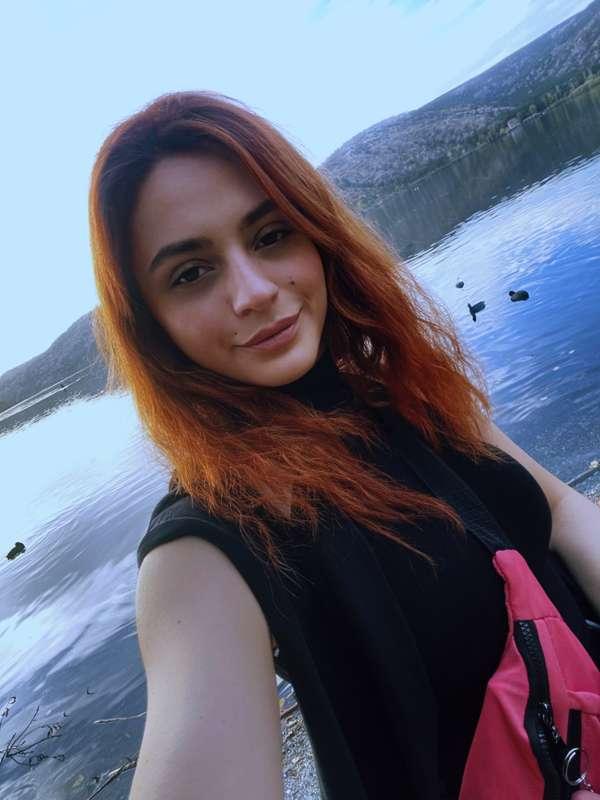 melek%20asmr%20massage%20 main image