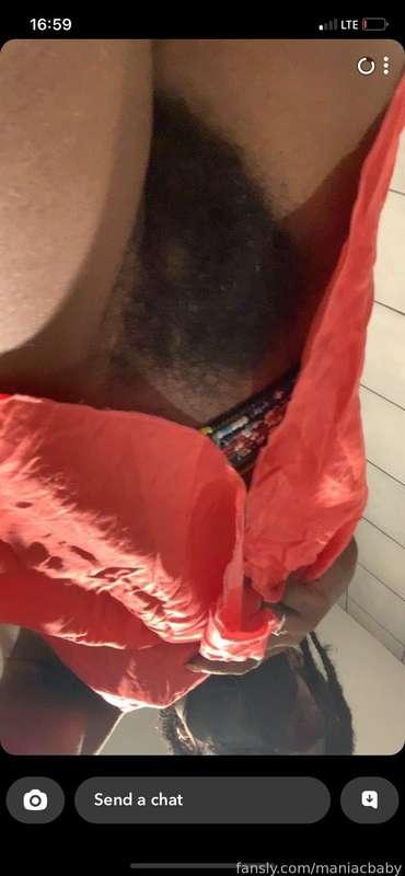I never get my public bathroom quickie but I’m always ready 😋
#public #pussyplay #nude #upskirt #nopanties #pierced