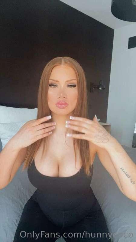 Pick one to kiss 😏