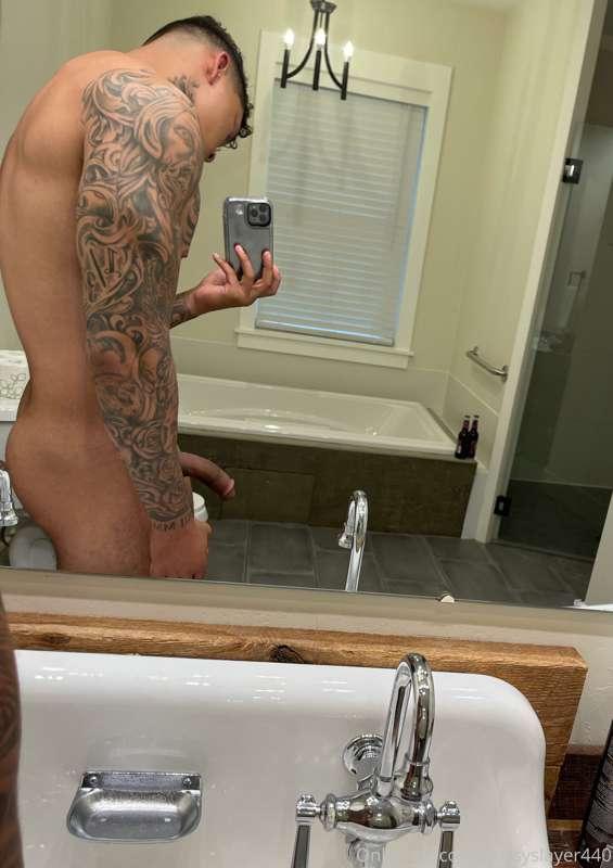Peep the dick