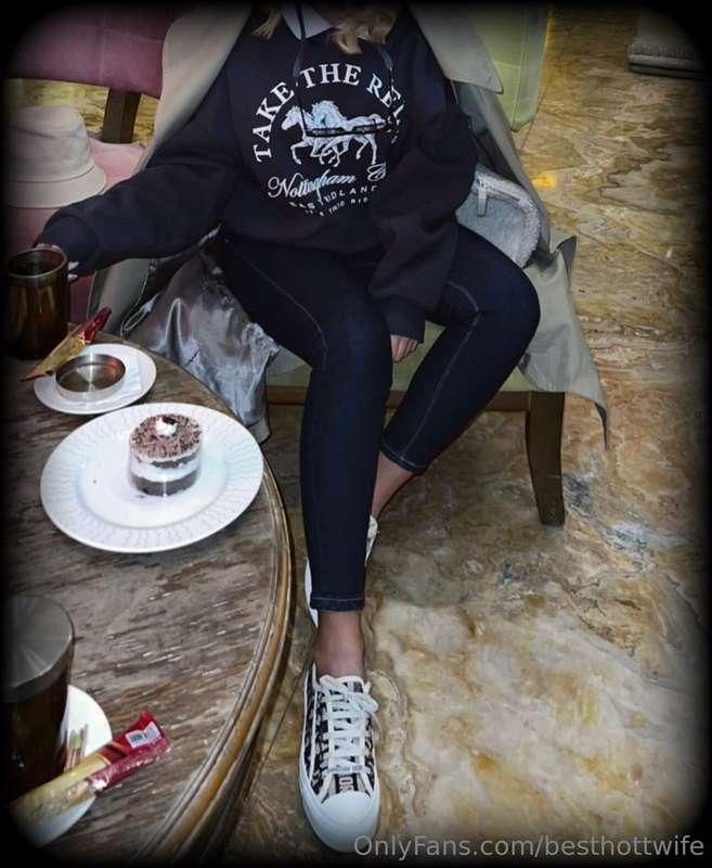 How are you enjoying your holidays so far baby? Mine is pret..
