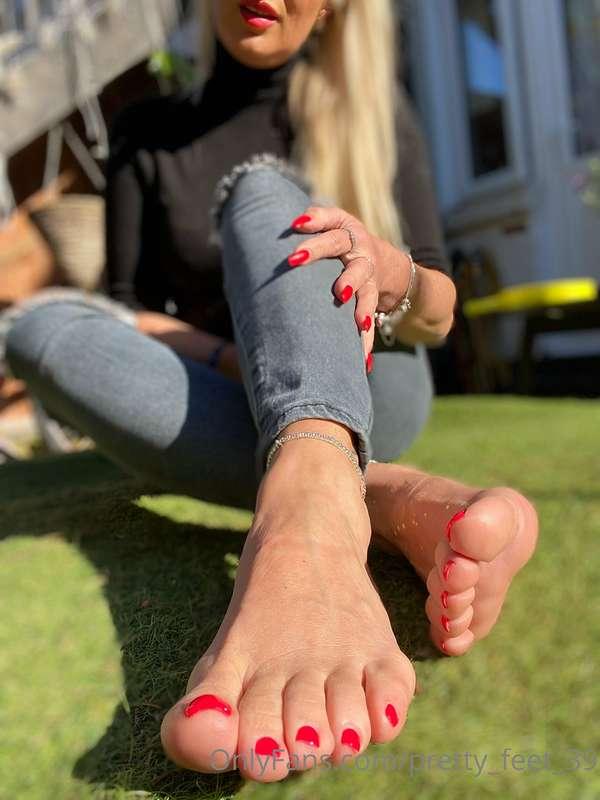 pretty_feet_39 image #0
