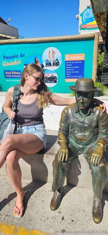 Me with an avarage size man 😆