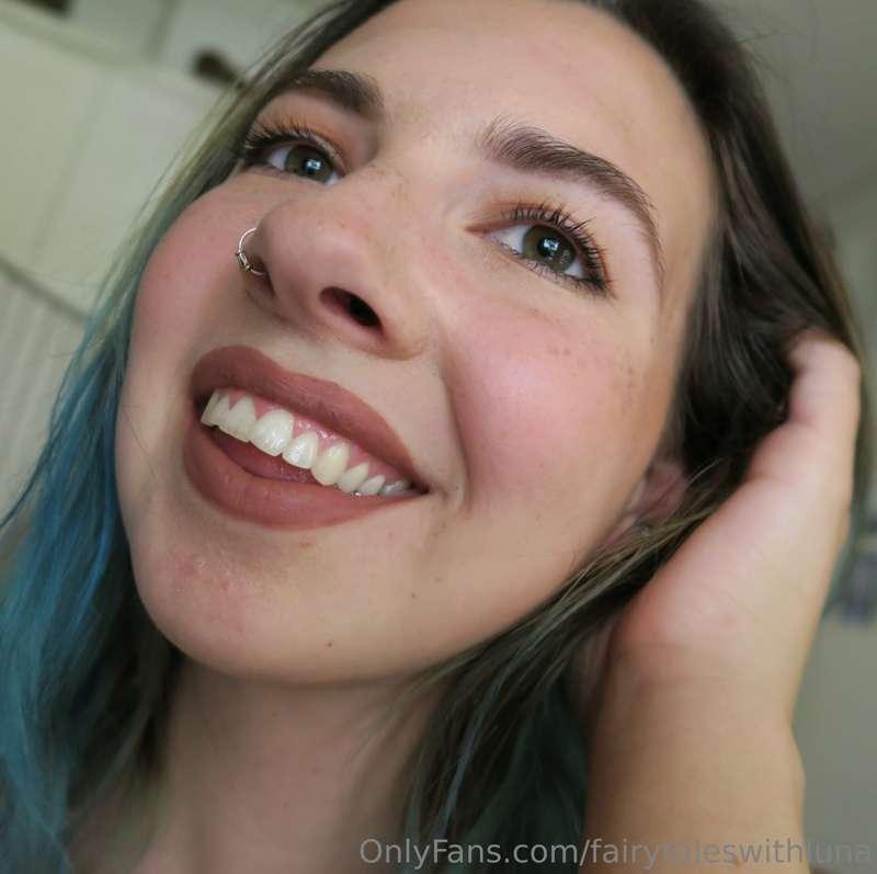 My freckles are coming back for summer ✨
