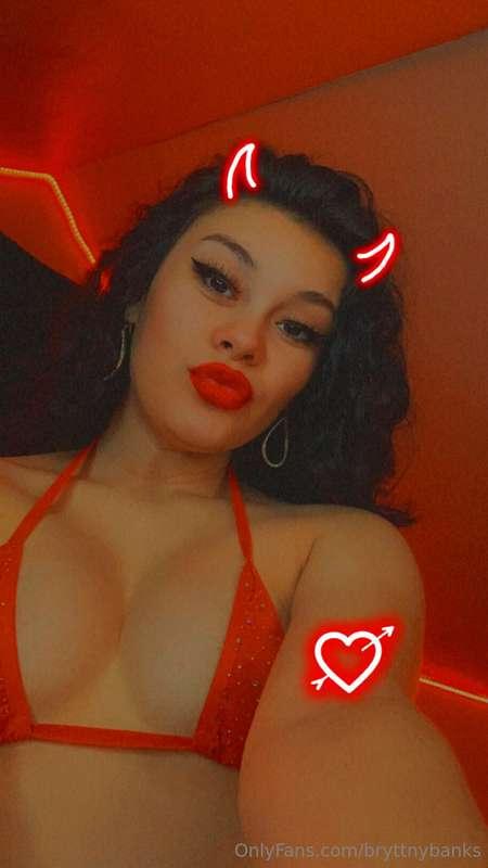 Juicy lips & Juicy tits 💄🍒💋