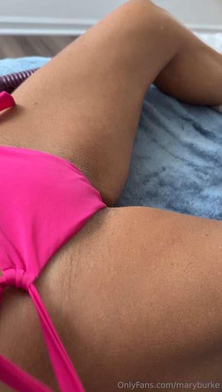 Check out what’s under my bikini. @themaryburke 