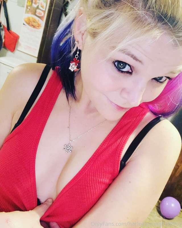 Yay its Friday 🤩