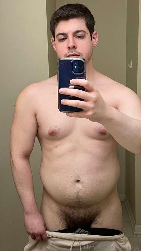 Bulky body (this is how I look when I flex my belly)  I can ..