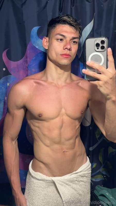 I overdid it a little with the sun hahaha 🥵Who's coming to p..