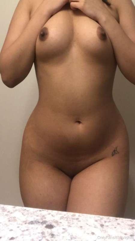 Thought I’d show off my figure 🥰