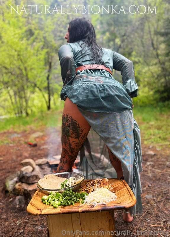 Fish tacos in the rain!?! 🤤
