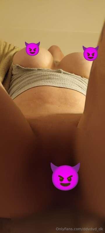 Wanna see the uncensored version? 😈 My man is a good photogr..