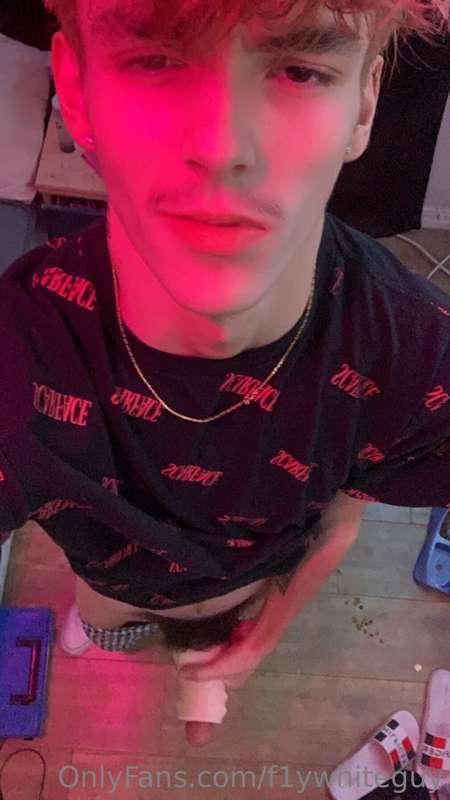 f1ywhiteguy image #1