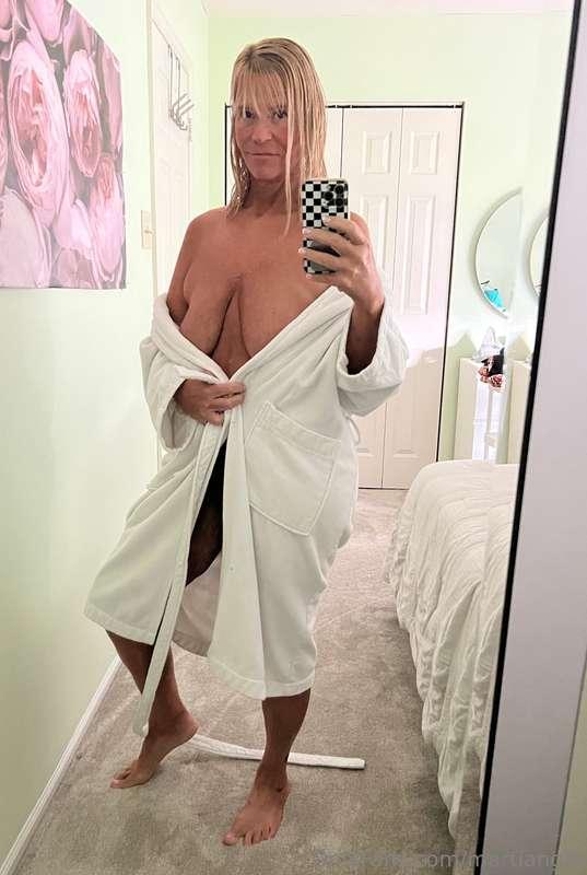 Sooooo, I did a thing. It’s a video of me in the shower. You..