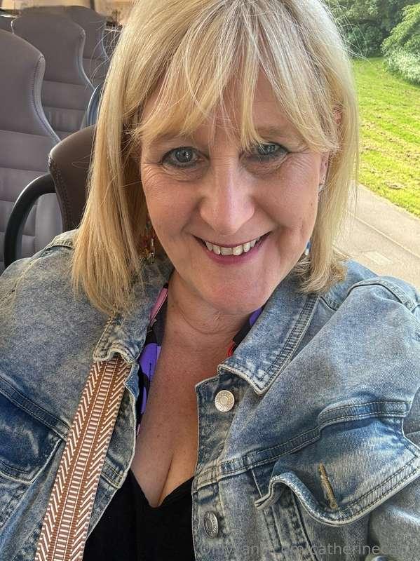 Out for lunch. Guess who I’m meeting 🤔 Have a great day.  Be..