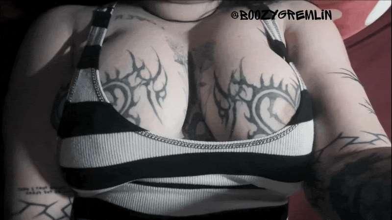 boozygremlinx image #0