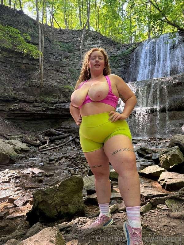 Not the first gushing I was a part of today! 😘💦