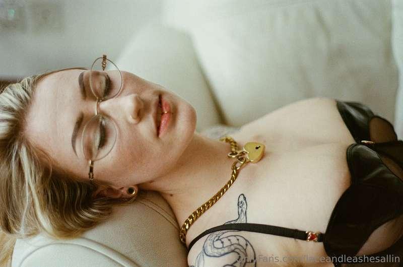 laceandleashesallin image #7