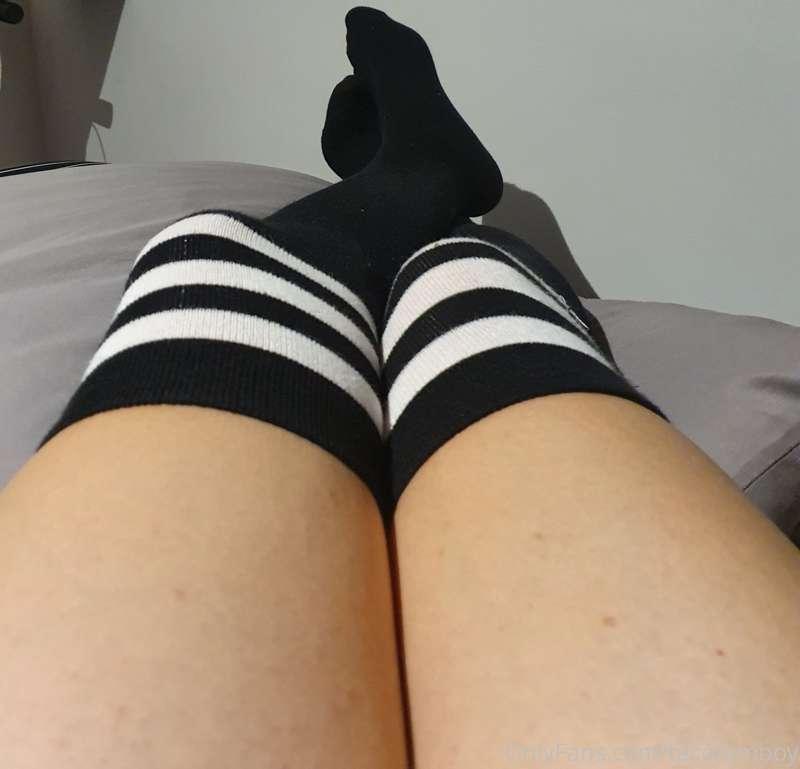 Thighs ~ 💗💖 :3