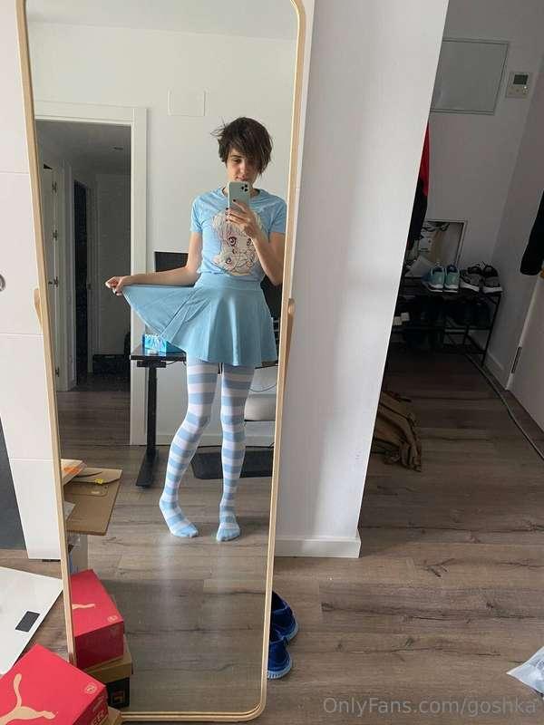 Hi everyone :3 This is my first post and I'm so happy to sta..