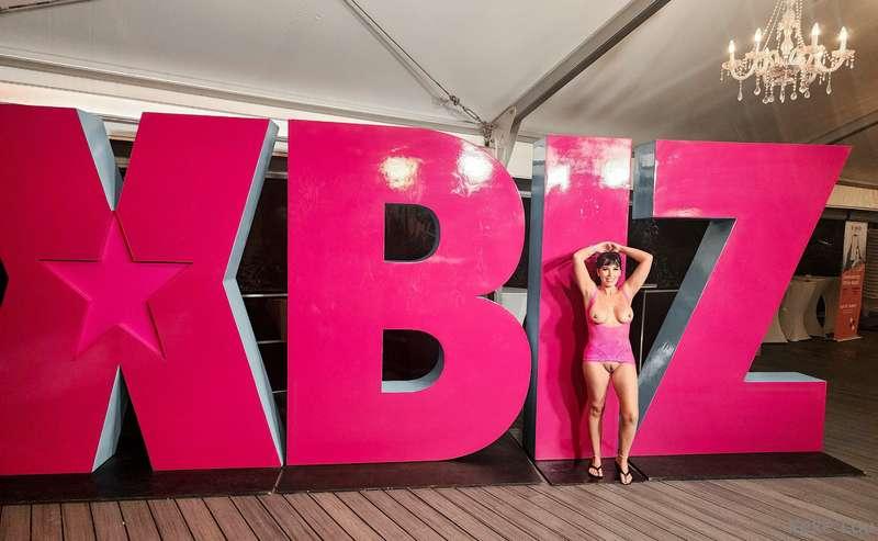 Xbiz is amazing! Meeting content creators and learning about..