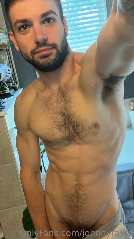 What's your grindr opener? try it out on me 😏