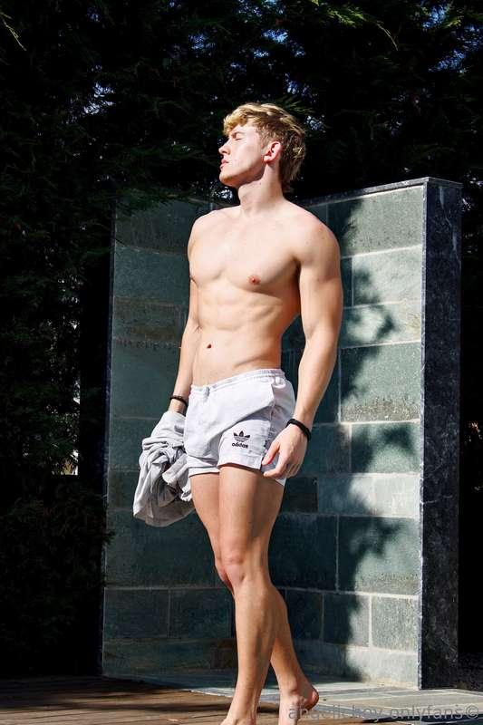 it’s getting too hot, should I remove the pants ?