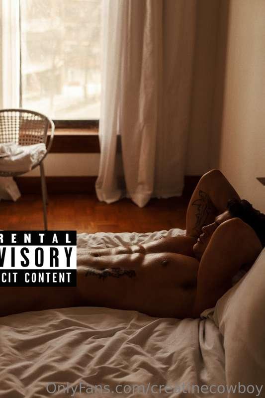 Full nude shoot w/ Aldrin Del Carmen
22 photos