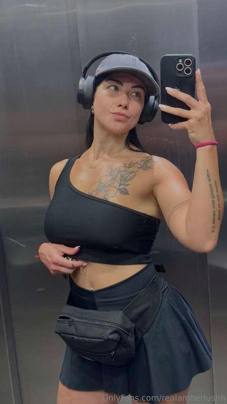 Valentine's Day alone again :( hahaha 🥺