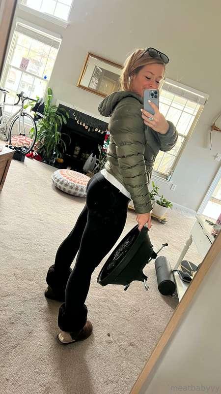 let’s go get a christmas tree 🎄