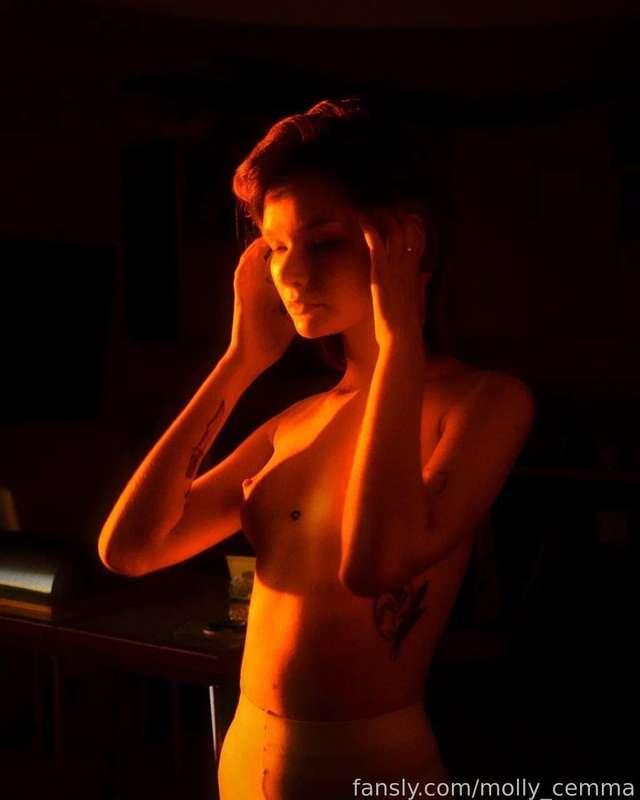 molly_cemma image #5