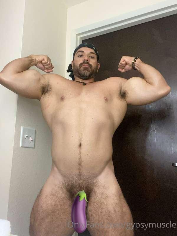 Thick in the front, in the back and all around