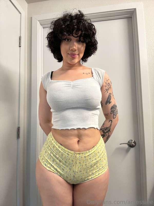 Keep staring baby… it only gets tighter from here 😉