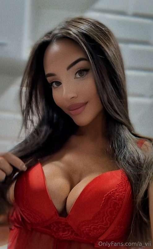 I want you to kiss my boobs 🫦