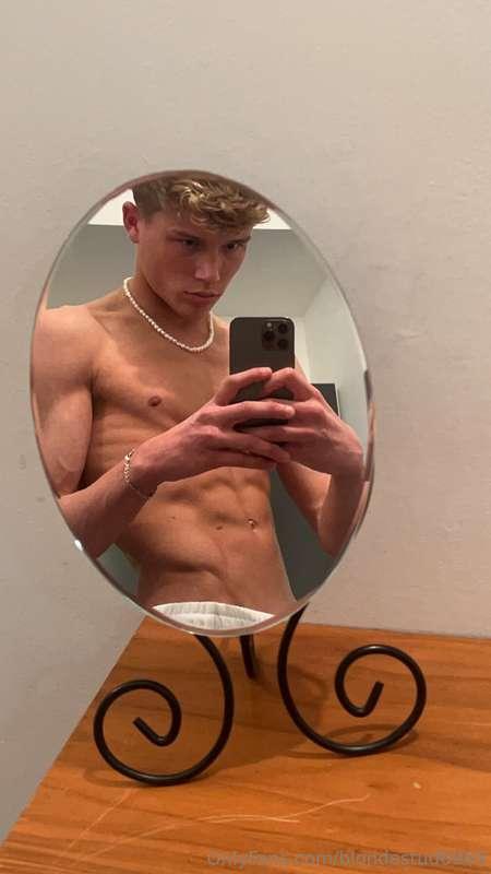 blondestud6969 image #1