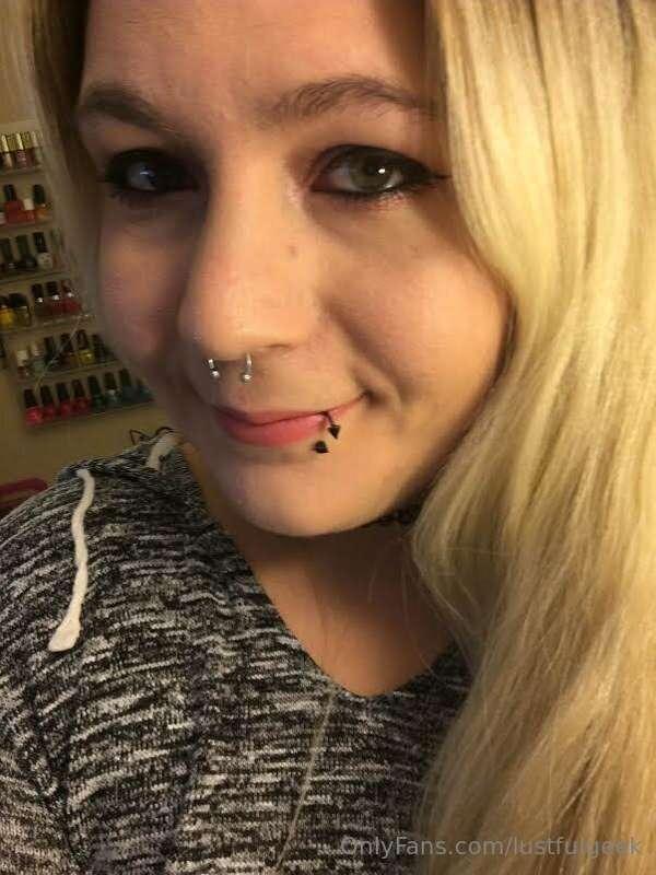 Pssst Hiiii :P