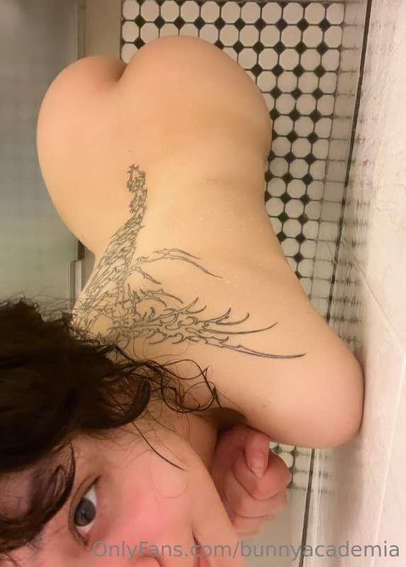 I wish daddy can join me in the shower !!
