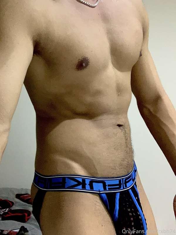 這件內褲真下流，等等就穿著去運動吧