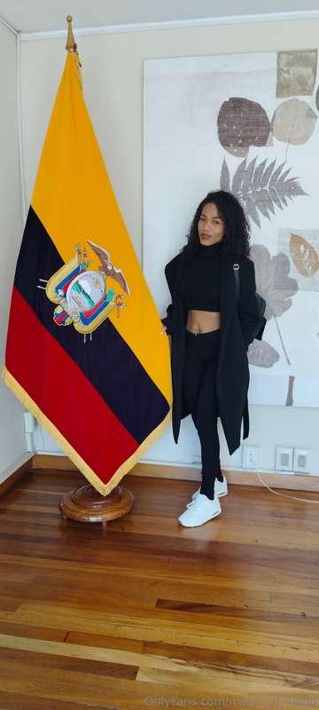 En la embajada d Ecuador 🔥