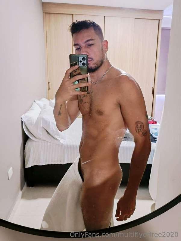 Hi baby, I invite you to subscribe for free and enjoy my liv..