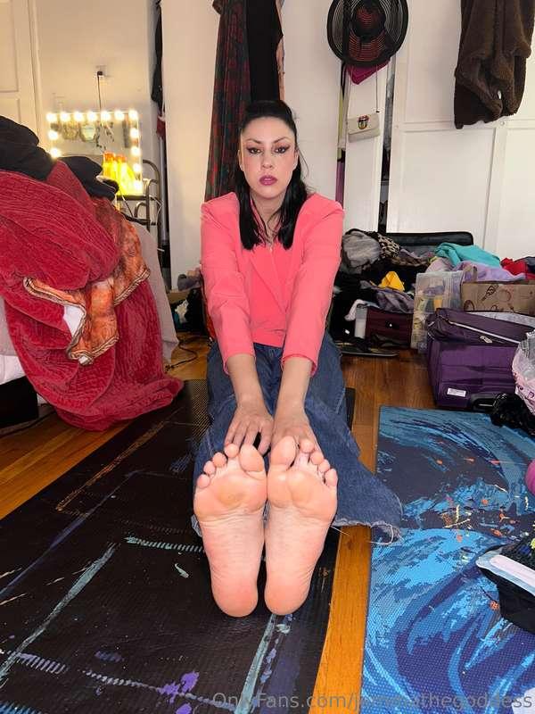 🫶🏼🔥 🦶🏼 🎃😈