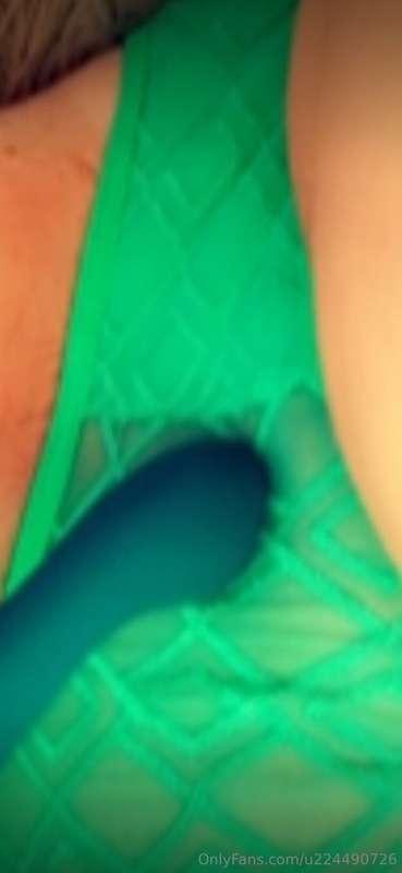 Oh baby, i want to play with my pussy whereever I am, if u t..