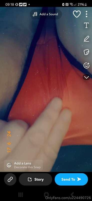 Look at my wet knickers. Mmm yummy, I need to squirt. Tip me..