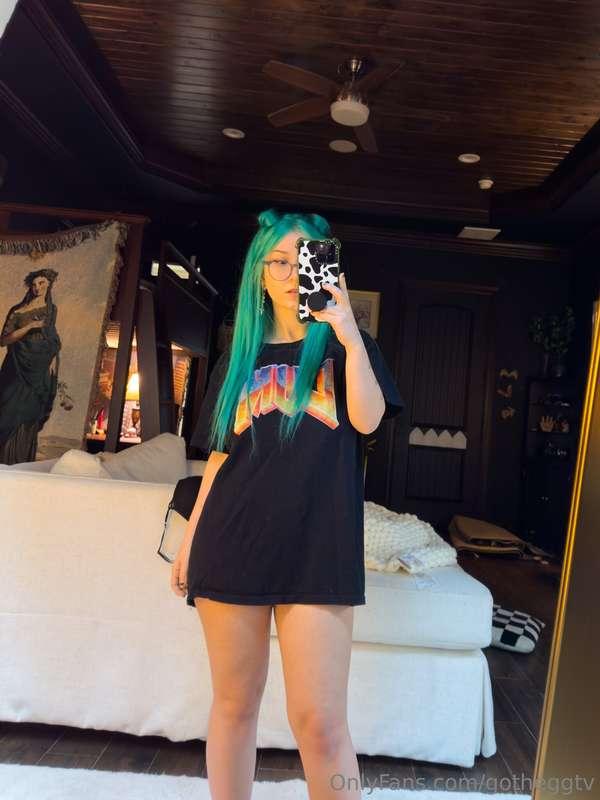 colorful hair, don't care 💚