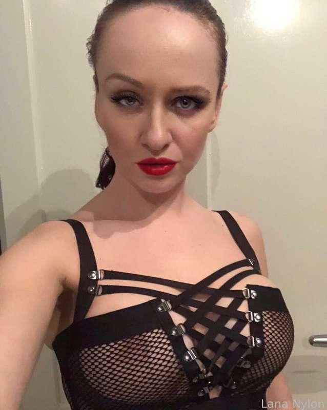 DM